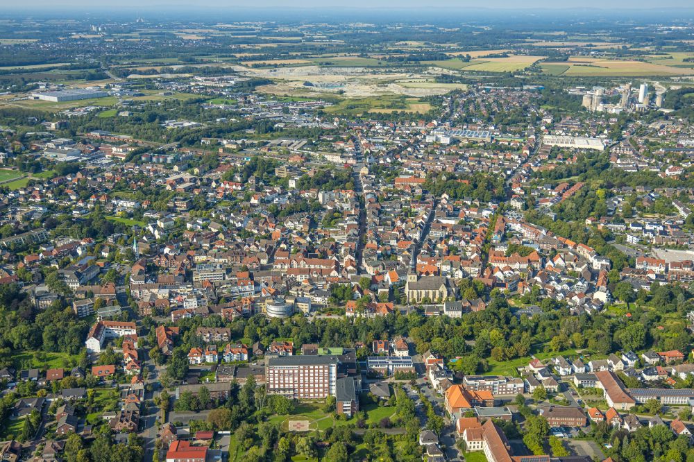 Beckum von oben - Altstadtbereich und Innenstadtzentrum in Beckum im Bundesland Nordrhein-Westfalen, Deutschland