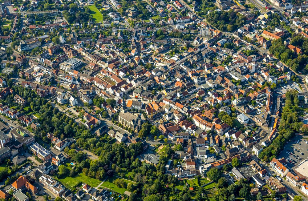 Beckum aus der Vogelperspektive: Altstadtbereich und Innenstadtzentrum in Beckum im Bundesland Nordrhein-Westfalen, Deutschland