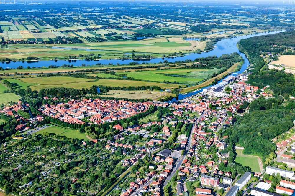 Luftaufnahme Boizenburg/Elbe - Altstadtbereich und Innenstadtzentrum in Boizenburg/Elbe im Bundesland Mecklenburg-Vorpommern, Deutschland
