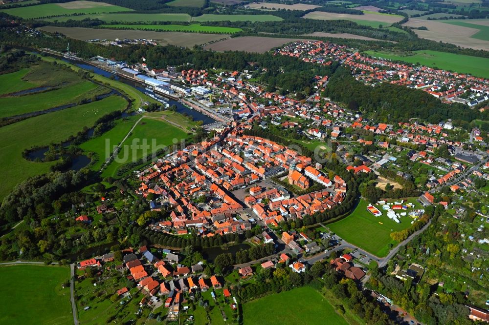 Boizenburg/Elbe aus der Vogelperspektive: Altstadtbereich und Innenstadtzentrum in Boizenburg/Elbe im Bundesland Mecklenburg-Vorpommern, Deutschland