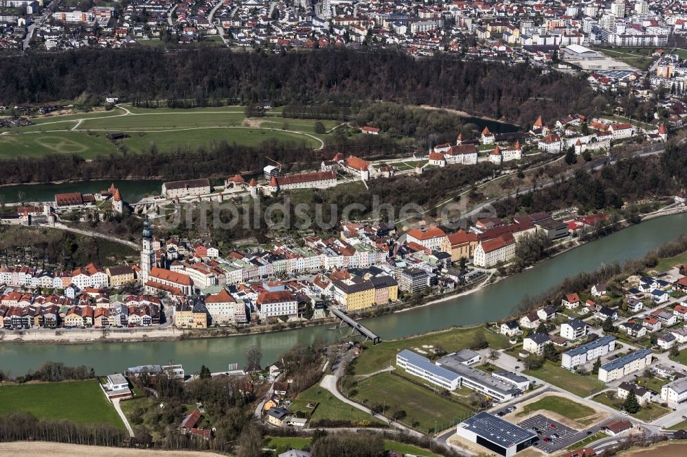 Luftbild Burghausen - Altstadtbereich und Innenstadtzentrum Burghausen in Burghausen im Bundesland Bayern, Deutschland