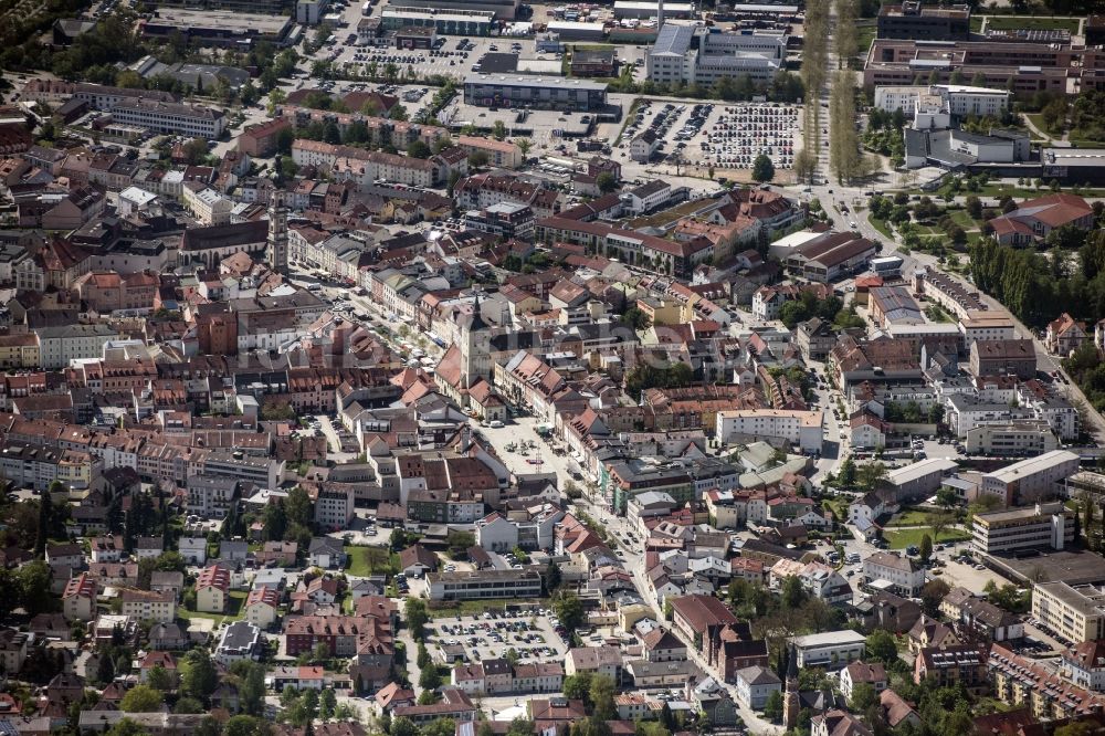 Luftbild Deggendorf - Altstadtbereich und Innenstadtzentrum in Deggendorf im Bundesland Bayern, Deutschland