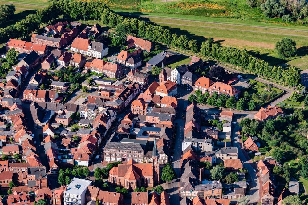 Luftbild Dömitz - Altstadtbereich und Innenstadtzentrum in Dömitz im Bundesland Mecklenburg-Vorpommern, Deutschland
