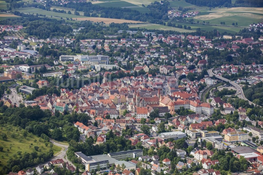 Luftbild Ellwangen (Jagst) - Altstadtbereich und Innenstadtzentrum in Ellwangen (Jagst) im Bundesland Baden-Württemberg, Deutschland