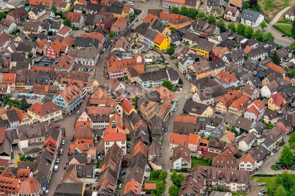 Luftbild Ettenheim - Altstadtbereich und Innenstadtzentrum in Ettenheim im Bundesland Baden-Württemberg, Deutschland