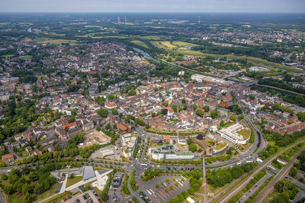 Feldmark aus der Vogelperspektive: Altstadtbereich und Innenstadtzentrum in Feldmark im Bundesland Nordrhein-Westfalen, Deutschland