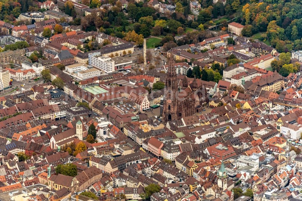 Luftbild Freiburg im Breisgau - Altstadtbereich und Innenstadtzentrum von Freiburg im Breisgau im Bundesland Baden-Württemberg, Deutschland