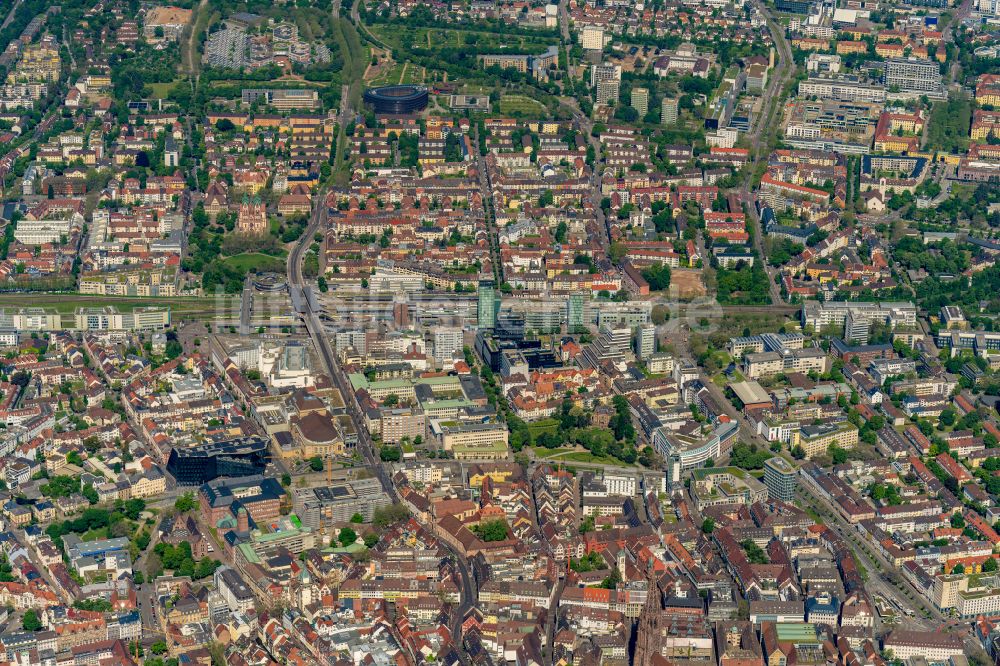 Luftbild Freiburg im Breisgau - Altstadtbereich und Innenstadtzentrum in Freiburg im Breisgau im Bundesland Baden-Württemberg, Deutschland