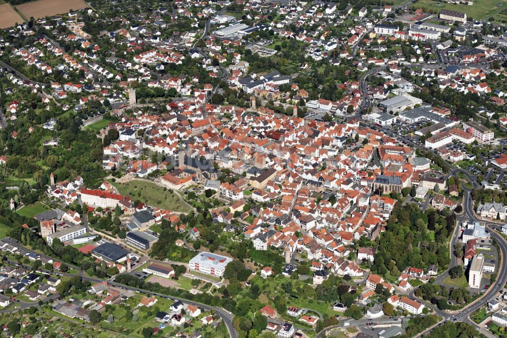Fritzlar von oben - Altstadtbereich und Innenstadtzentrum in Fritzlar im Bundesland Hessen, Deutschland