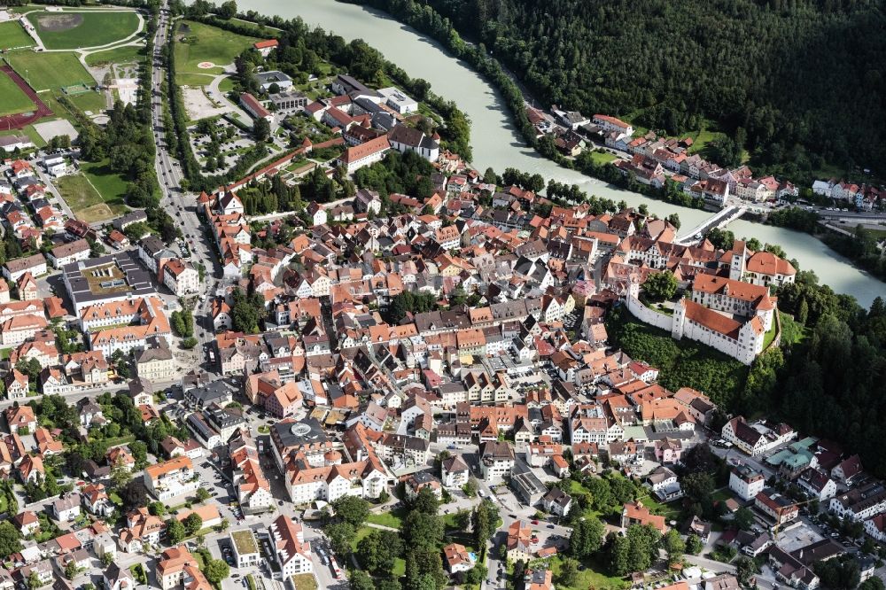 Luftaufnahme Füssen - Altstadtbereich und Innenstadtzentrum in Füssen im Bundesland Bayern, Deutschland