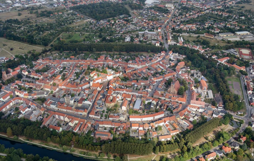 Hansestadt Gardelegen von oben - Altstadtbereich und Innenstadtzentrum in Gardelegen im Bundesland Sachsen-Anhalt, Deutschland