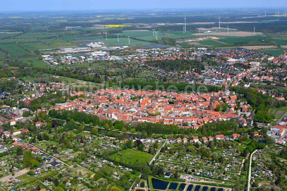 Luftbild Hansestadt Gardelegen - Altstadtbereich und Innenstadtzentrum in Gardelegen im Bundesland Sachsen-Anhalt, Deutschland