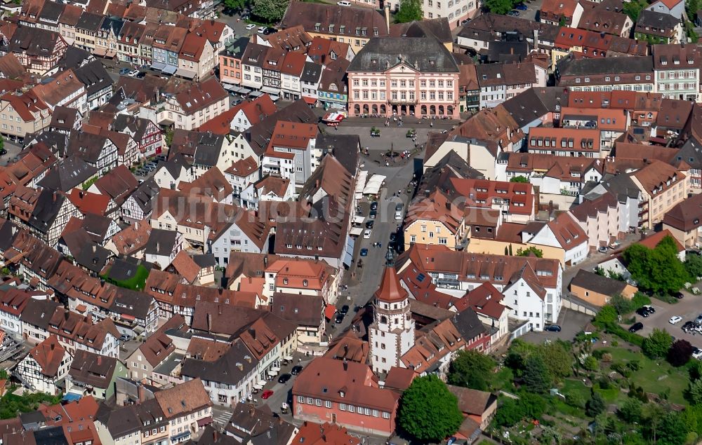 Luftaufnahme Gengenbach - Altstadtbereich und Innenstadtzentrum in Gengenbach im Bundesland Baden-Württemberg, Deutschland