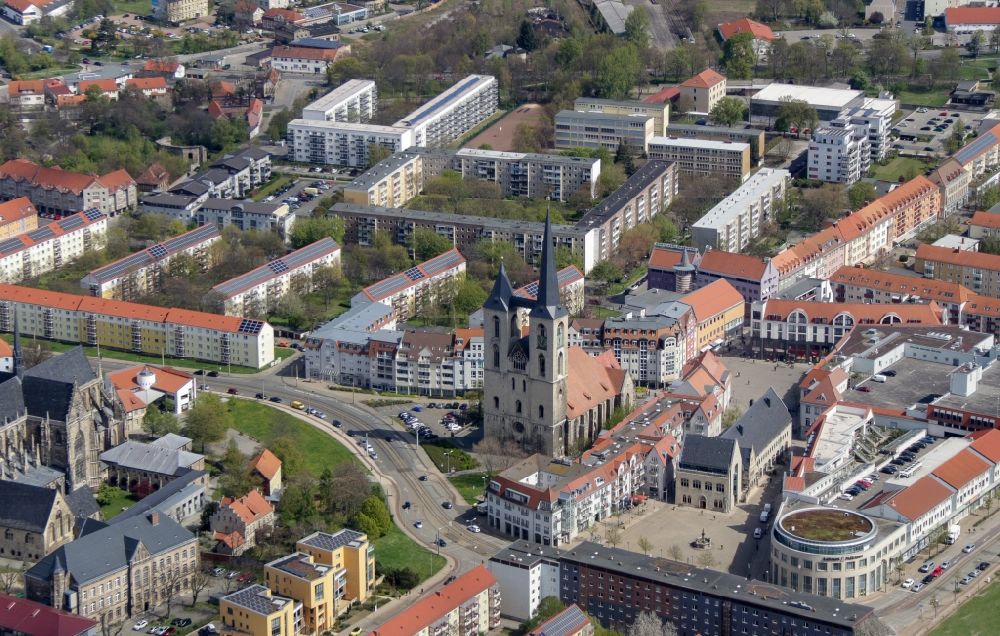 Halberstadt von oben - Altstadtbereich und Innenstadtzentrum in Halberstadt im Bundesland Sachsen-Anhalt