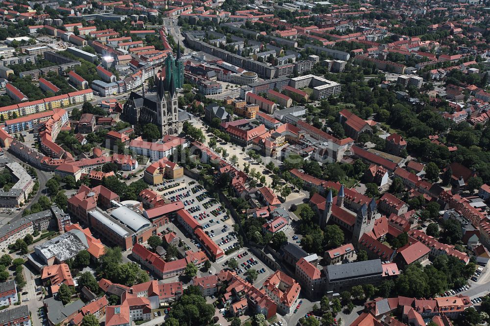 Luftbild Halberstadt - Altstadtbereich und Innenstadtzentrum in Halberstadt im Bundesland Sachsen-Anhalt, Deutschland