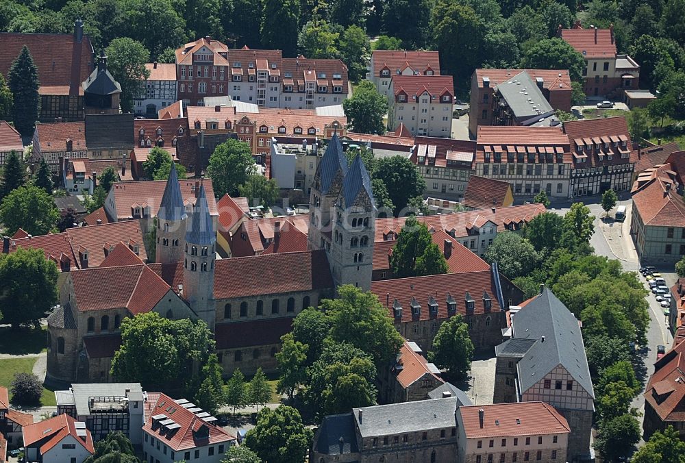 Luftaufnahme Halberstadt - Altstadtbereich und Innenstadtzentrum in Halberstadt im Bundesland Sachsen-Anhalt mit der Liebfrauenkirche