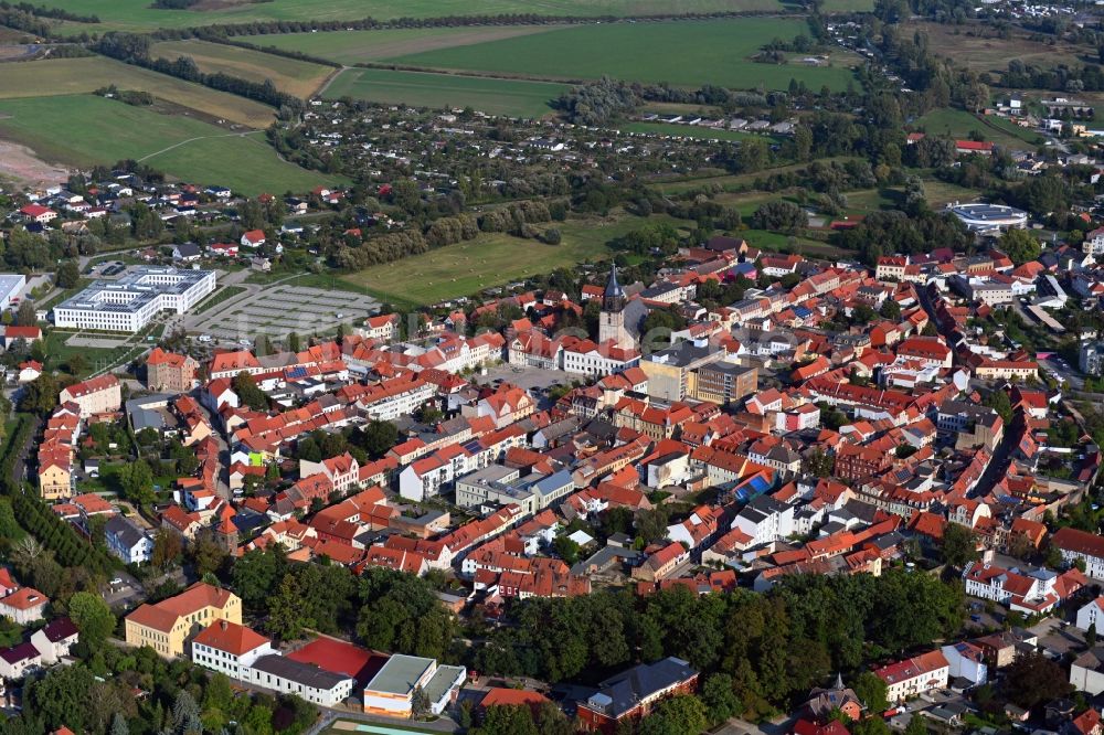 Luftaufnahme Haldensleben - Altstadtbereich und Innenstadtzentrum in Haldensleben im Bundesland Sachsen-Anhalt, Deutschland