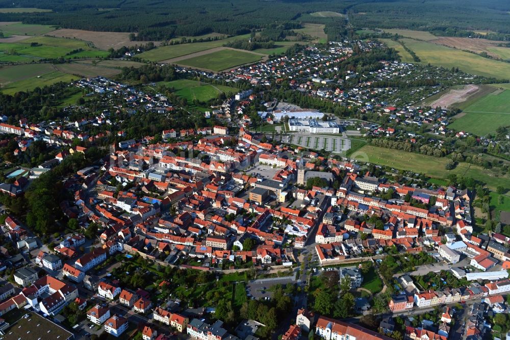 Haldensleben aus der Vogelperspektive: Altstadtbereich und Innenstadtzentrum in Haldensleben im Bundesland Sachsen-Anhalt, Deutschland