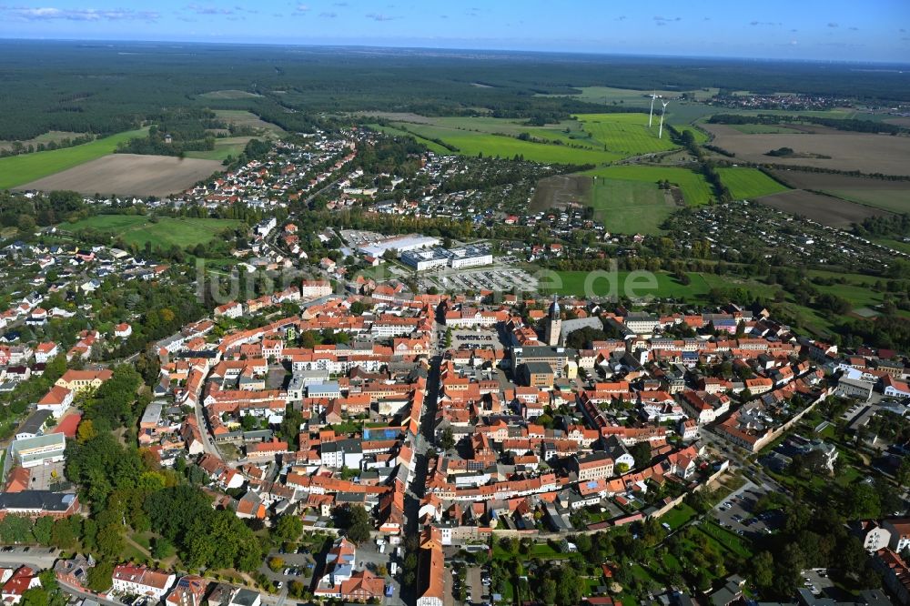 Haldensleben von oben - Altstadtbereich und Innenstadtzentrum in Haldensleben im Bundesland Sachsen-Anhalt, Deutschland