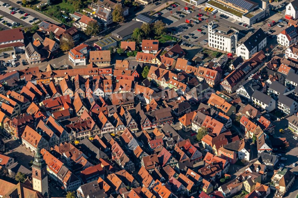 Luftaufnahme Haslach im Kinzigtal - Altstadtbereich und Innenstadtzentrum in Haslach im Kinzigtal im Bundesland Baden-Württemberg, Deutschland
