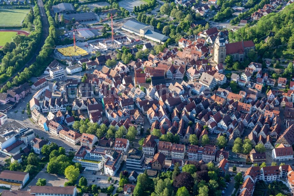 Herrenberg aus der Vogelperspektive: Altstadtbereich und Innenstadtzentrum in Herrenberg im Bundesland Baden-Württemberg