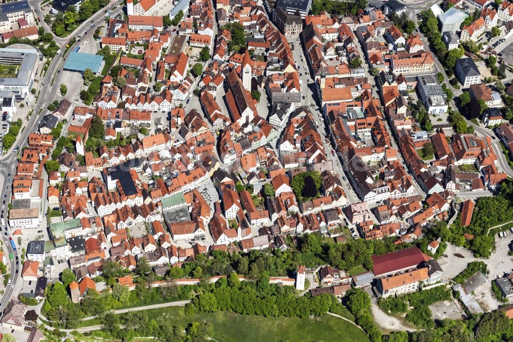 Luftaufnahme Kaufbeuren - Altstadtbereich und Innenstadtzentrum in Kaufbeuren im Bundesland Bayern, Deutschland