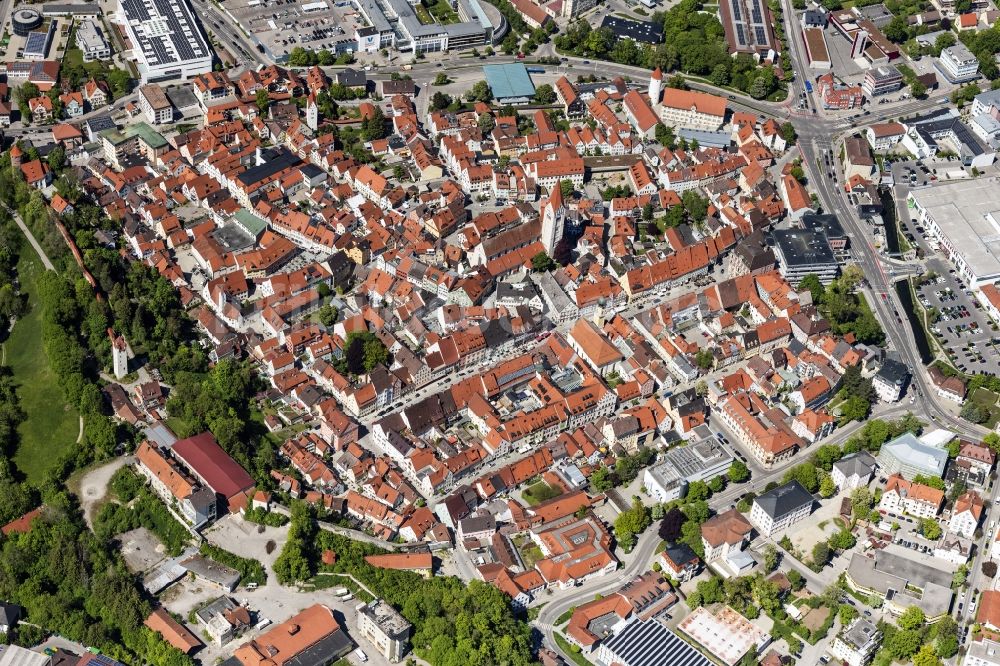 Kaufbeuren von oben - Altstadtbereich und Innenstadtzentrum in Kaufbeuren im Bundesland Bayern, Deutschland