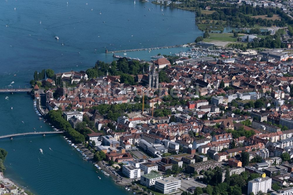 Luftaufnahme Konstanz - Altstadtbereich und Innenstadtzentrum in Konstanz im Bundesland Baden-Württemberg, Deutschland