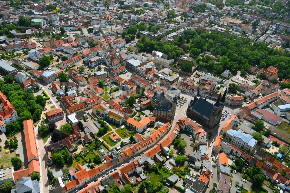 Luftaufnahme Köthen (Anhalt) - Altstadtbereich und Innenstadtzentrum in Köthen (Anhalt) im Bundesland Sachsen-Anhalt, Deutschland