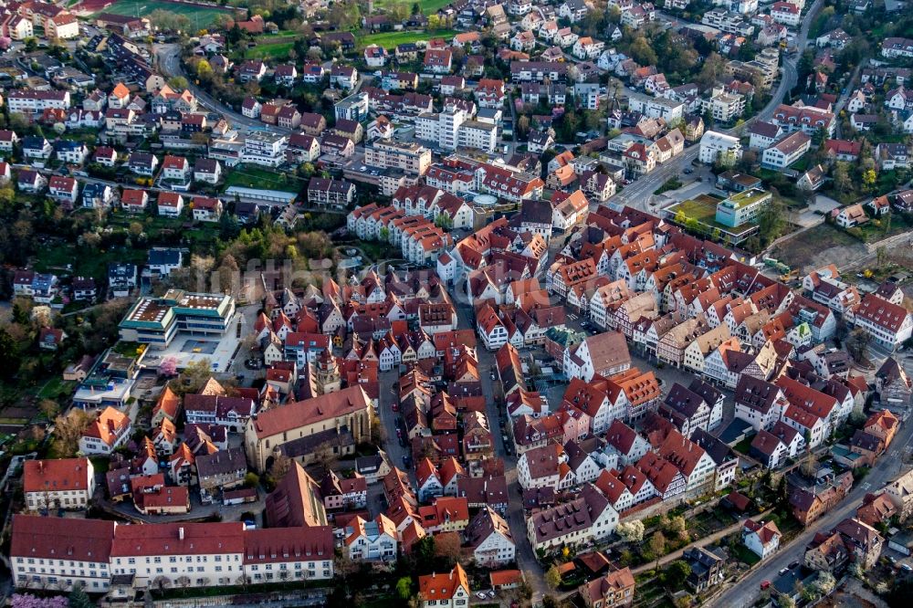 Leonberg aus der Vogelperspektive: Altstadtbereich und Innenstadtzentrum in Leonberg im Bundesland Baden-Württemberg, Deutschland