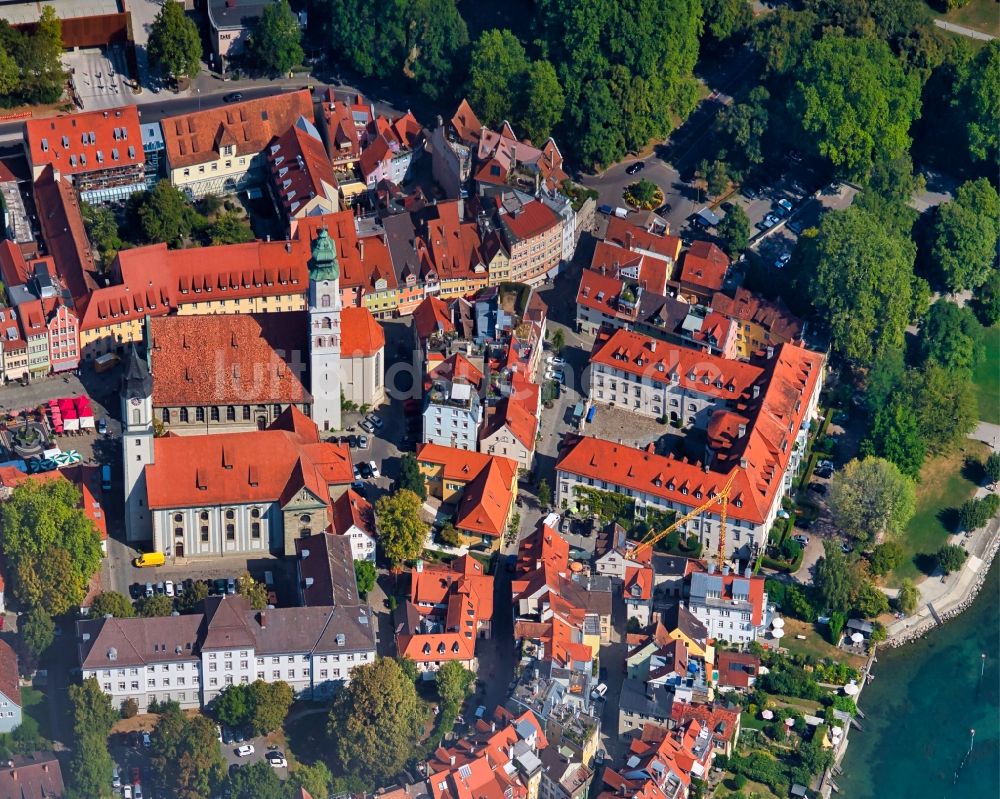 Lindau (Bodensee) aus der Vogelperspektive: Altstadtbereich und Innenstadtzentrum von Lindau im Bodensee im Bundesland Bayern