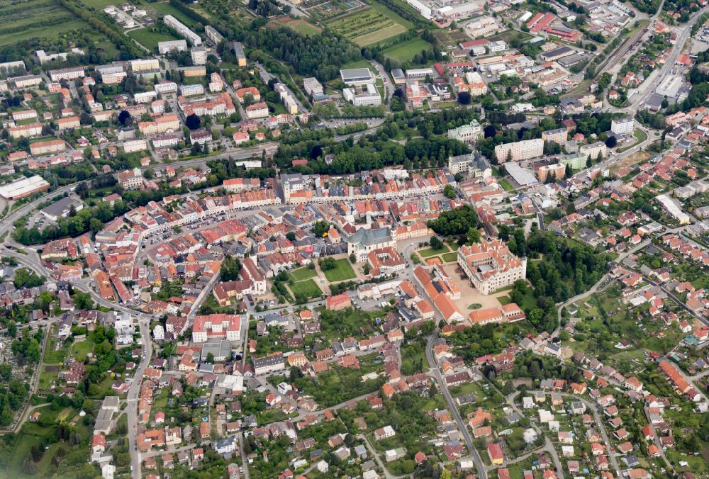 Luftaufnahme Litomysl - Leitomischl - Altstadtbereich und Innenstadtzentrum in Litomysl - Leitomischl in Pardubicky kraj - Pardubitzer Region, Tschechien