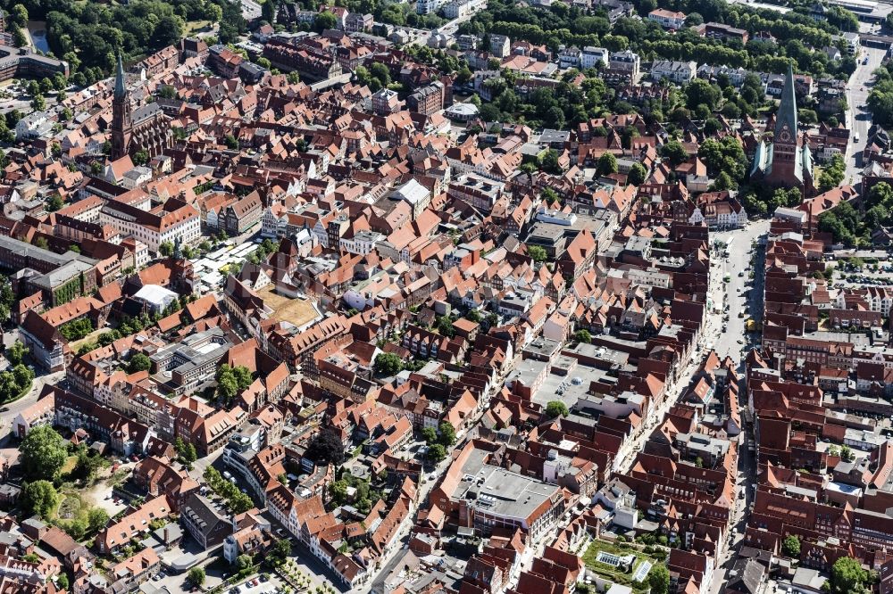 Luftbild Lüneburg - Altstadtbereich und Innenstadtzentrum in Lüneburg im Bundesland Niedersachsen, Deutschland