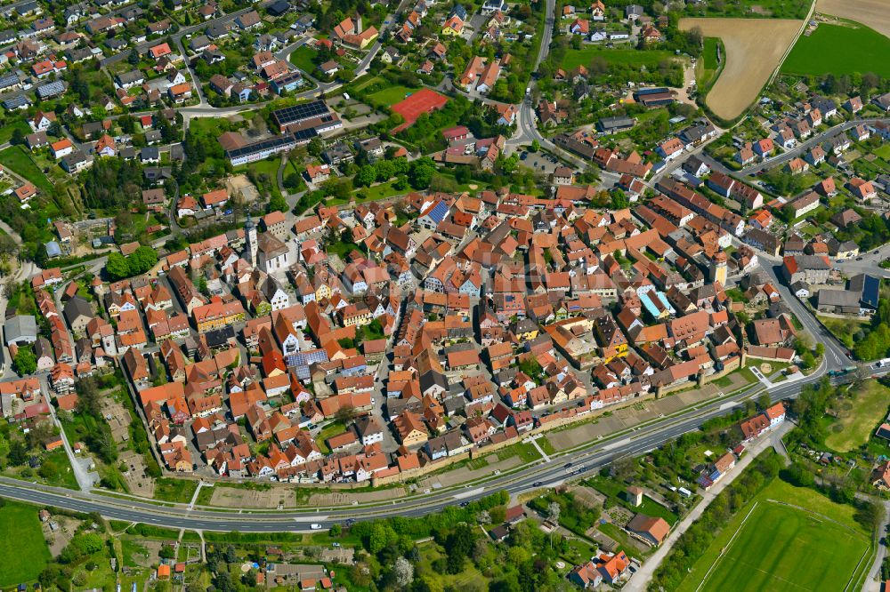 Mainbernheim von oben - Altstadtbereich und Innenstadtzentrum in Mainbernheim im Bundesland Bayern, Deutschland