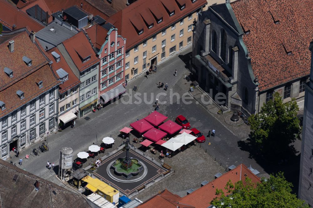 Luftaufnahme Lindau (Bodensee) - Altstadtbereich und Innenstadtzentrum am Marktplatz in Lindau (Bodensee) im Bundesland Bayern, Deutschland