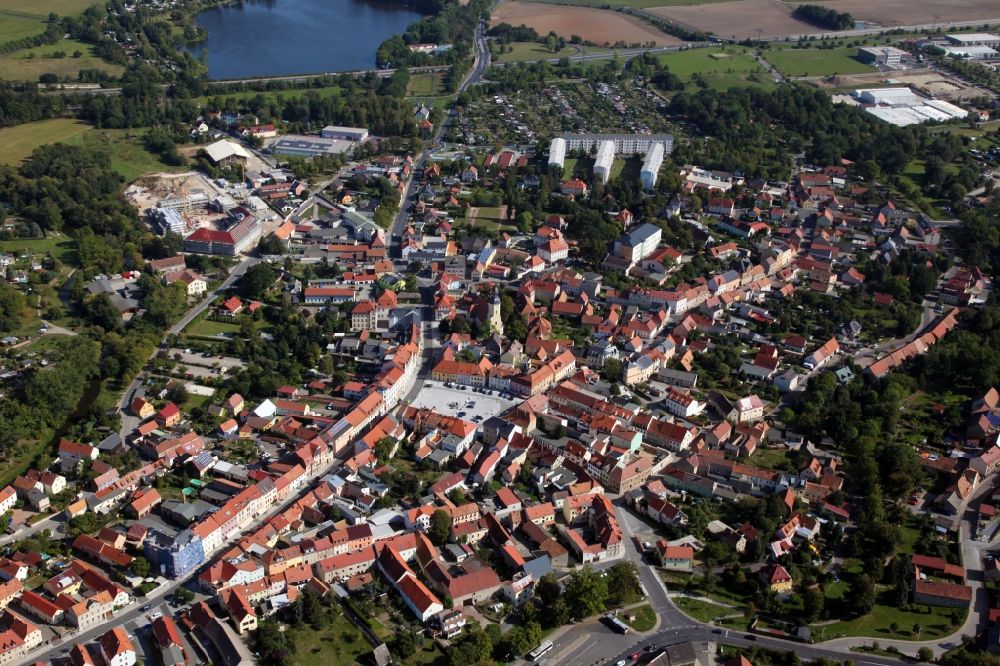 Luftaufnahme Radeburg - Altstadtbereich und Innenstadtzentrum mit dem Marktplatz in Radeburg im Bundesland Sachsen, Deutschland