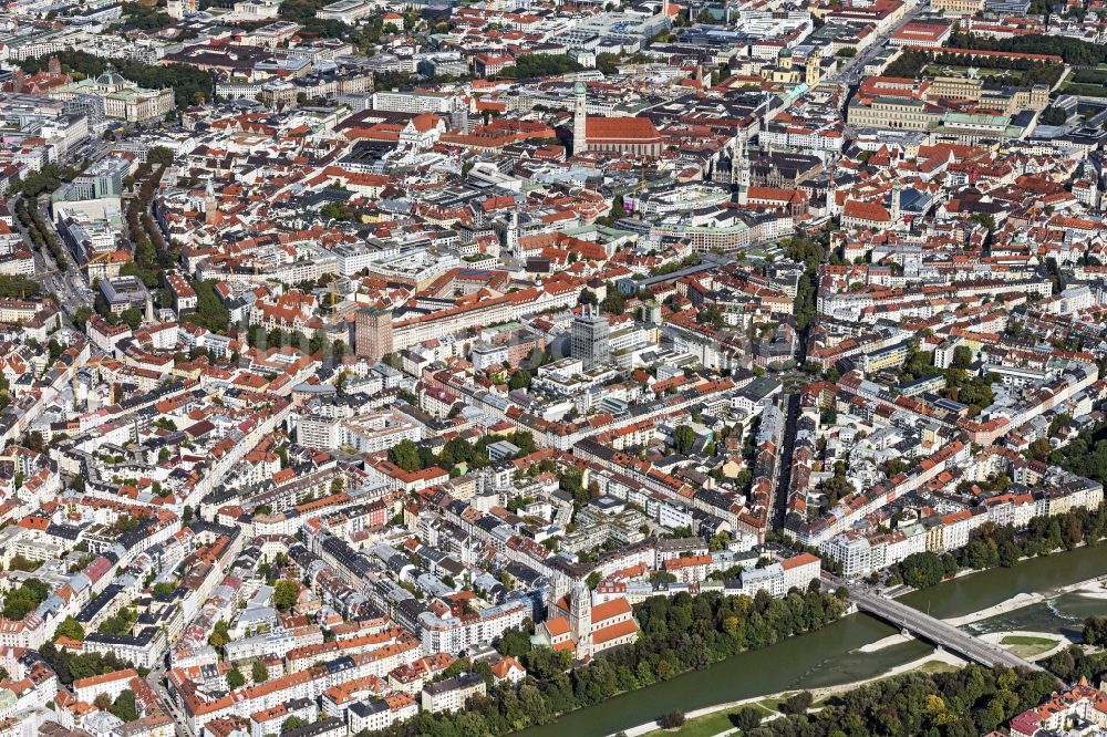 Luftaufnahme München - Altstadtbereich und Innenstadtzentrum in München im Bundesland Bayern, Deutschland