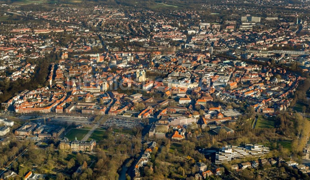 Luftaufnahme Münster - Altstadtbereich und Innenstadtzentrum in Münster im Bundesland Nordrhein-Westfalen, Deutschland