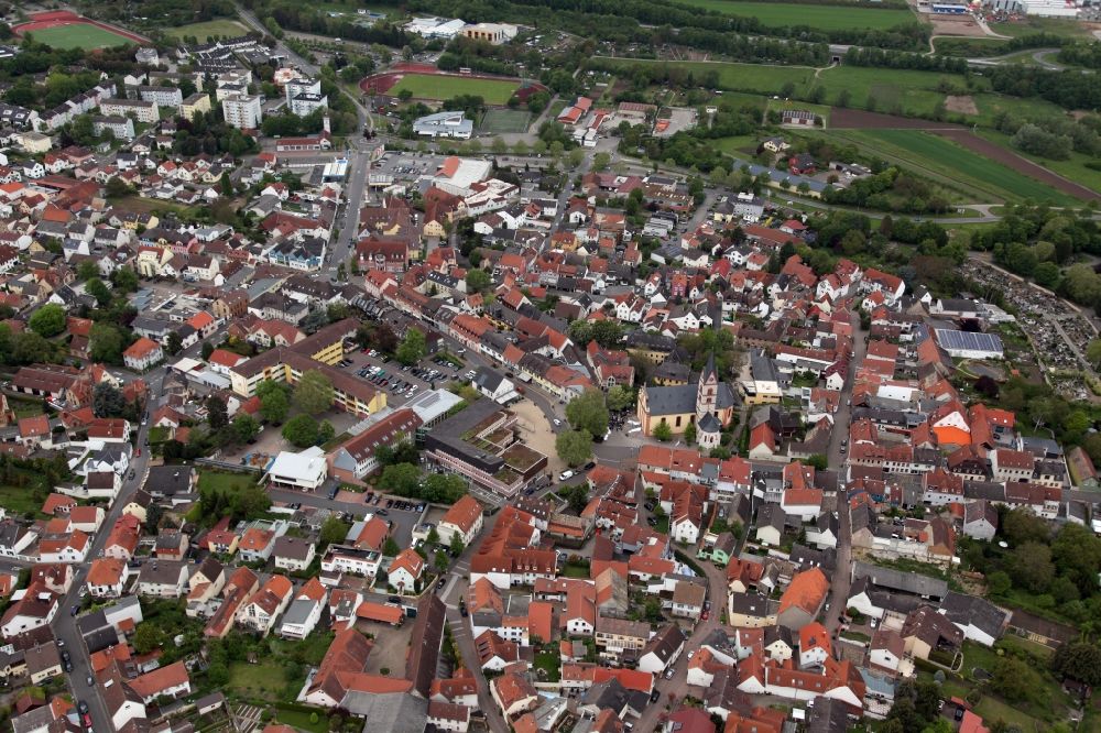 Luftbild Nieder-Olm - Altstadtbereich und Innenstadtzentrum in Nieder-Olm im Bundesland Rheinland-Pfalz, Deutschland