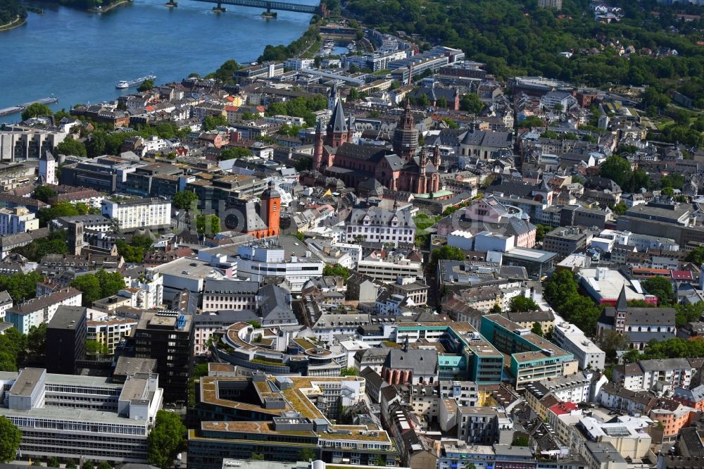Luftbild Mainz - Altstadtbereich und Innenstadtzentrum im Ortsteil Altstadt in Mainz im Bundesland Rheinland-Pfalz, Deutschland