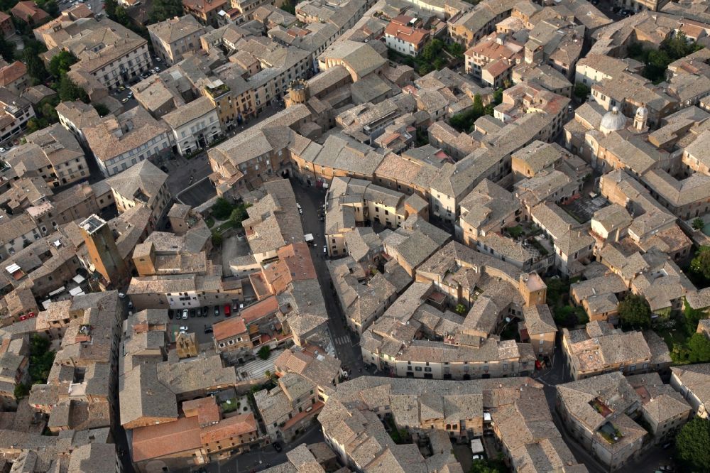 Luftbild Orvieto - Altstadtbereich und Innenstadtzentrum in Orvieto in Umbrien in Italien