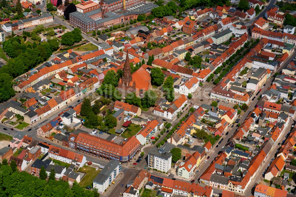 Luftaufnahme Pritzwalk - Altstadtbereich und Innenstadtzentrum in Pritzwalk im Bundesland Brandenburg, Deutschland