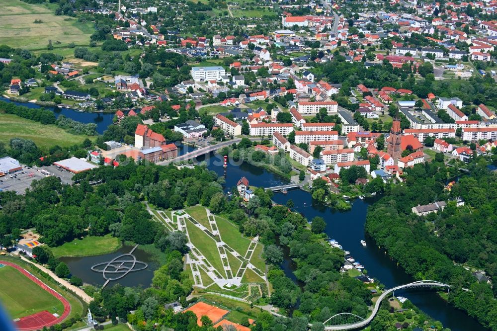 Luftaufnahme Rathenow - Altstadtbereich und Innenstadtzentrum in Rathenow im Bundesland Brandenburg, Deutschland