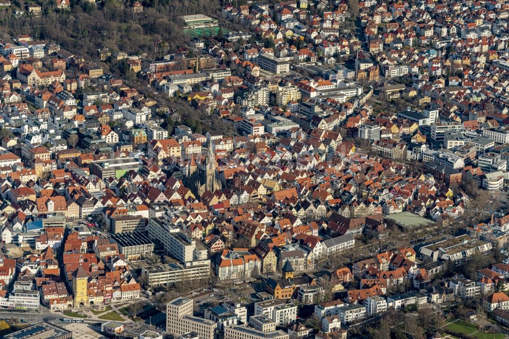Reutlingen aus der Vogelperspektive: Altstadtbereich und Innenstadtzentrum in Reutlingen im Bundesland Baden-Württemberg, Deutschland