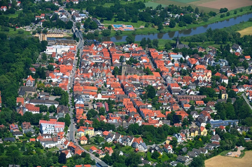 Luftaufnahme Rinteln - Altstadtbereich und Innenstadtzentrum in Rinteln im Bundesland Niedersachsen, Deutschland