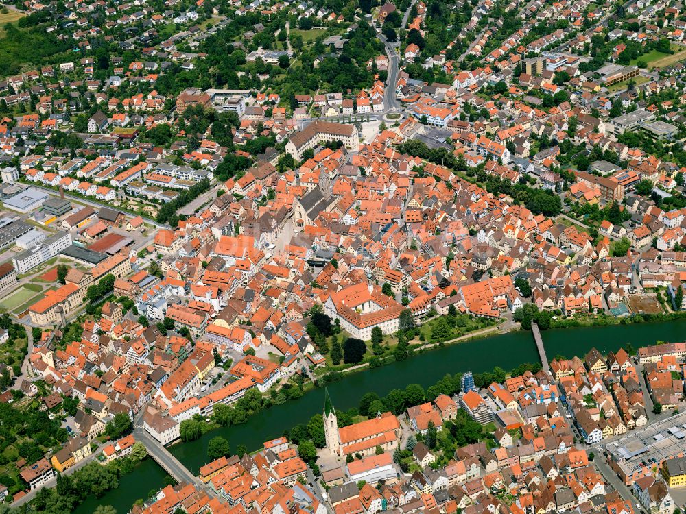 Luftaufnahme Rottenburg am Neckar - Altstadtbereich und Innenstadtzentrum in Rottenburg am Neckar im Bundesland Baden-Württemberg, Deutschland