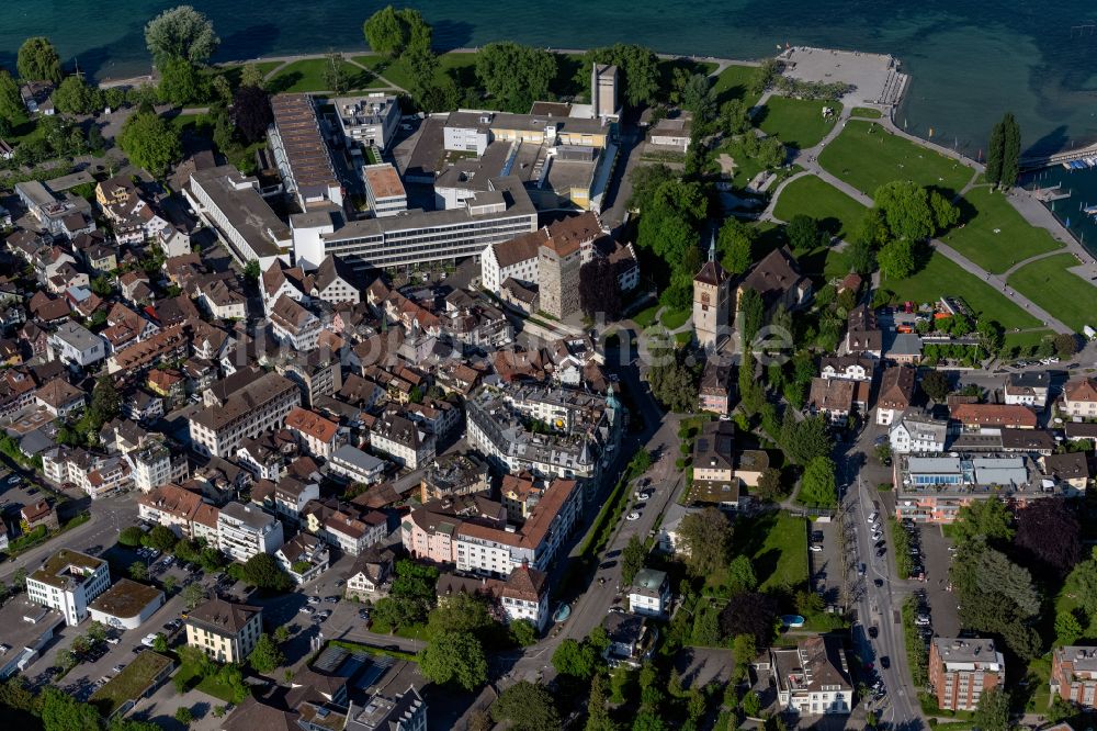 Luftaufnahme Arbon - Altstadtbereich und Innenstadtzentrum mit sem Schloss Arbon und Gewerbegebiet an der Straße Zum See und Gassa in Arbon im Kanton Thurgau, Schweiz
