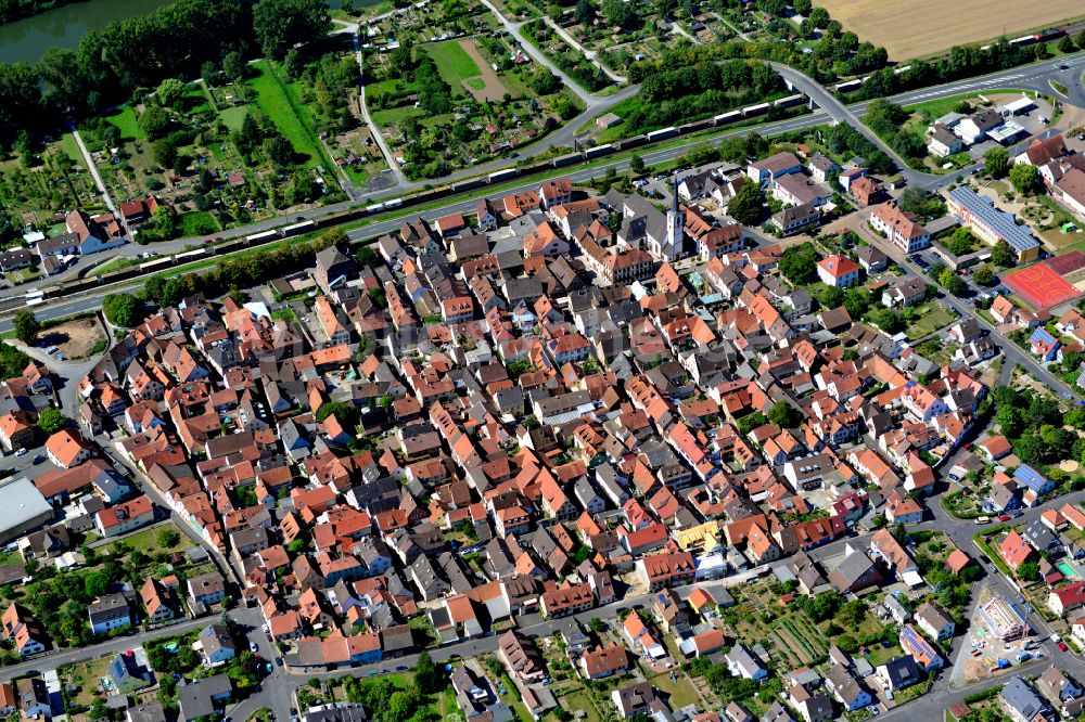 Luftaufnahme Thüngersheim - Altstadtbereich und Innenstadtzentrum in Thüngersheim im Bundesland Bayern, Deutschland