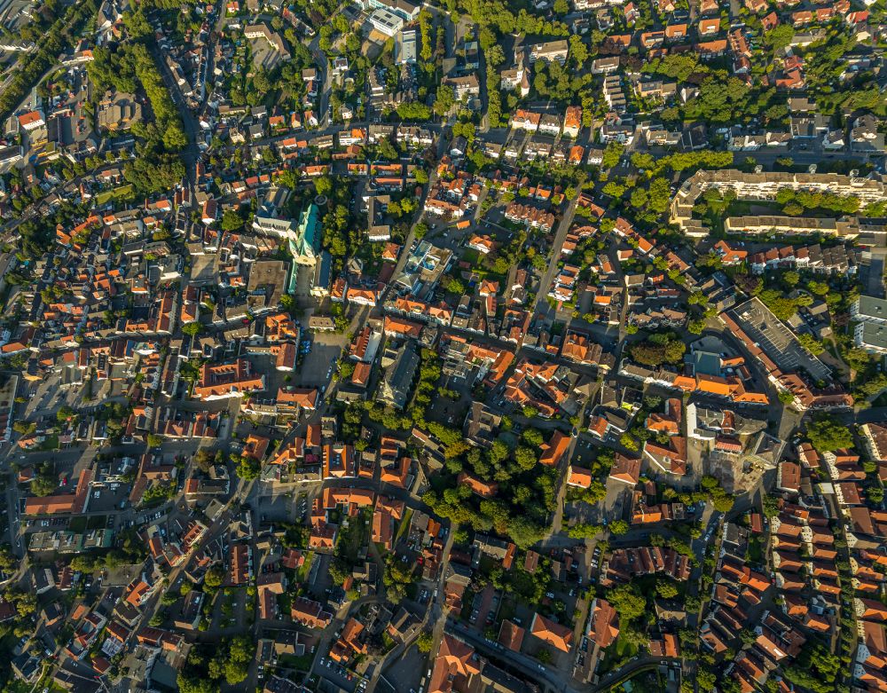 Westönnen von oben - Altstadtbereich und Innenstadtzentrum in Westönnen im Bundesland Nordrhein-Westfalen, Deutschland
