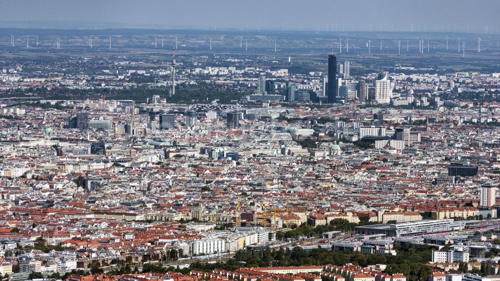 Wien von oben - Altstadtbereich und Innenstadtzentrum in Wien in Österreich